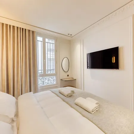 Prestige L 3ch L 2sdb L Clim L Louvre Apartment Paris